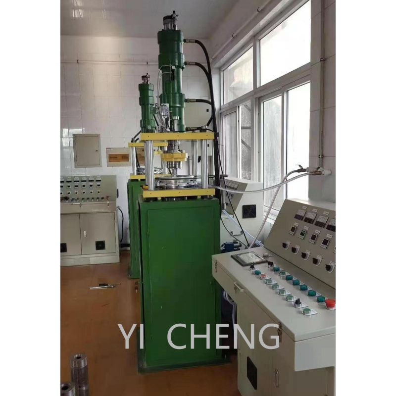四氟棒推壓擠出機(jī)YC-SFBW80